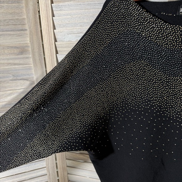 Size 2X Black sweater with Gold & silver crystal embellishment NWOT - Picture 2 of 11